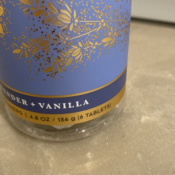 Bath & Body Works lavender vanilla shower steamers - Picture 4 of 6